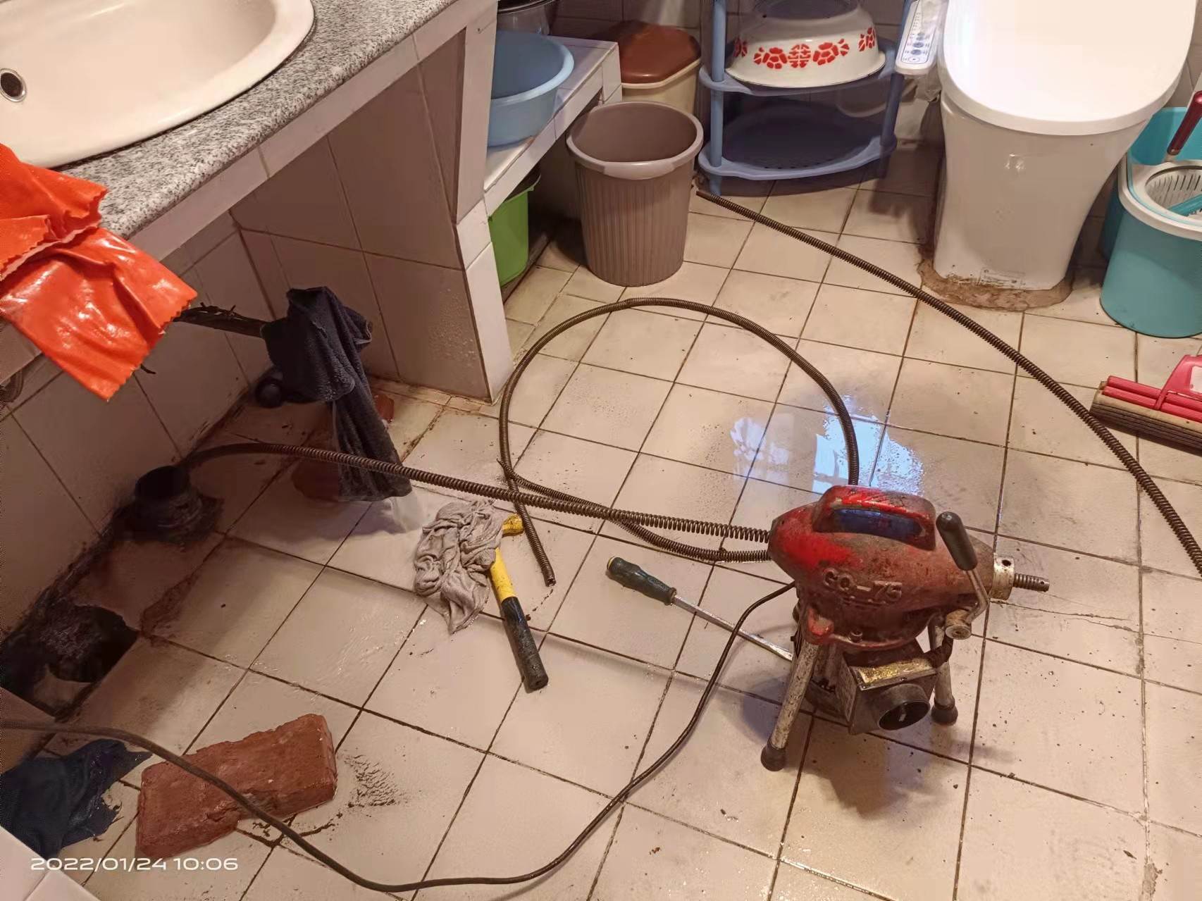 清新疏通厨房下水道，地漏疏通