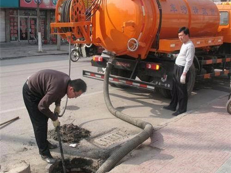 清新清掏化粪池，健康生活从这里开始